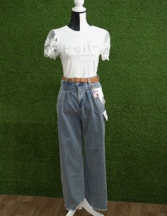 Camiseta hello