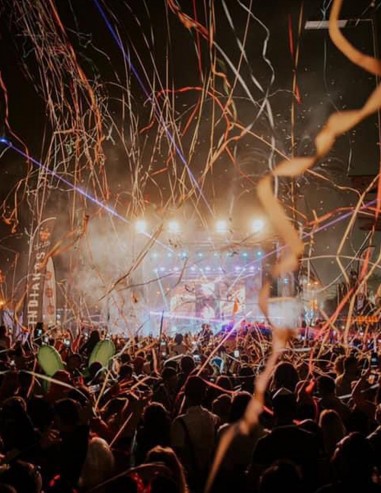 Lanzamiento de confetis