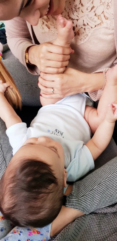 Taller de masaje infantil para papás con su bebé